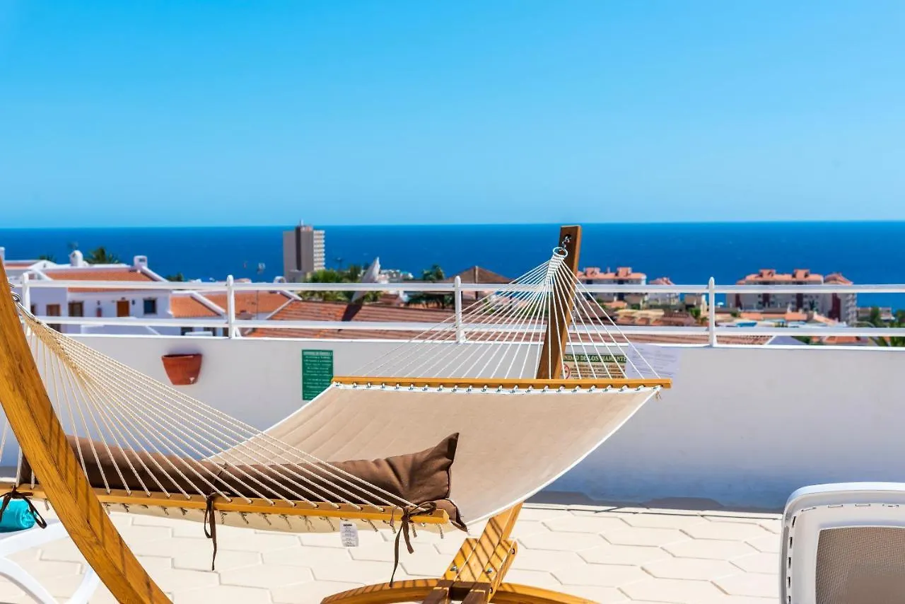 Club Tenerife Apartments Los Cristianos  İspanya